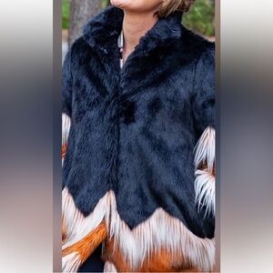 Gorgeous Fabulous Faux Fur Coat
Hard to find style!
Size L